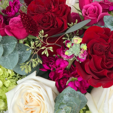 Mixed Romantic Bouquet & Chocolates